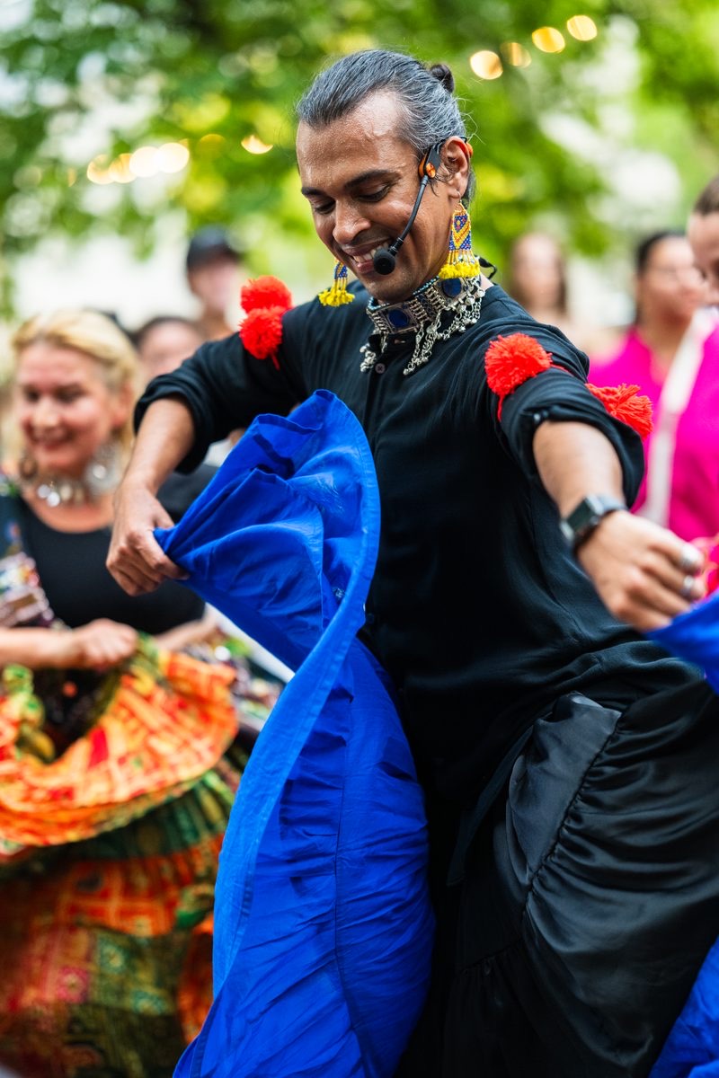 Curator Swapnil Dagliya dancing Kalbeliya